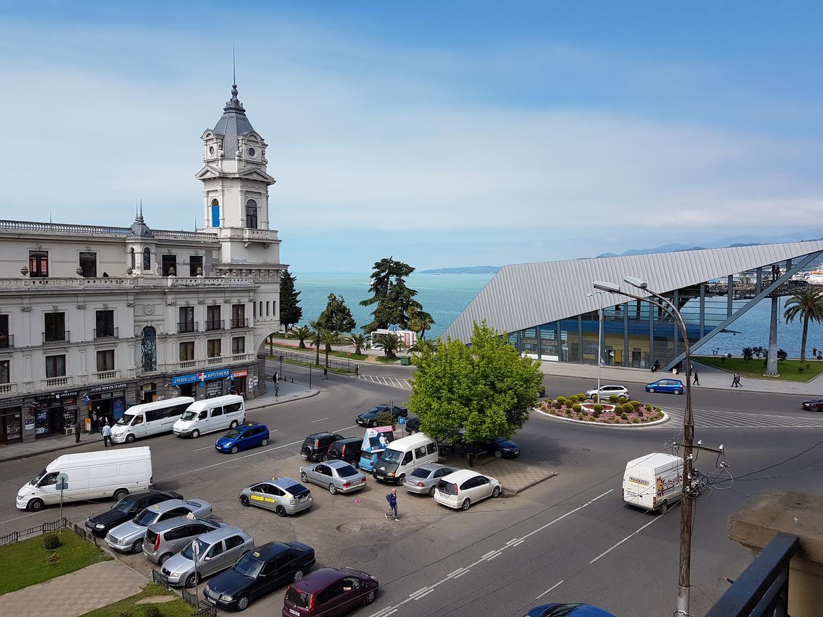 Apartment 2 Minutes From The Sea Batumi Exterior photo